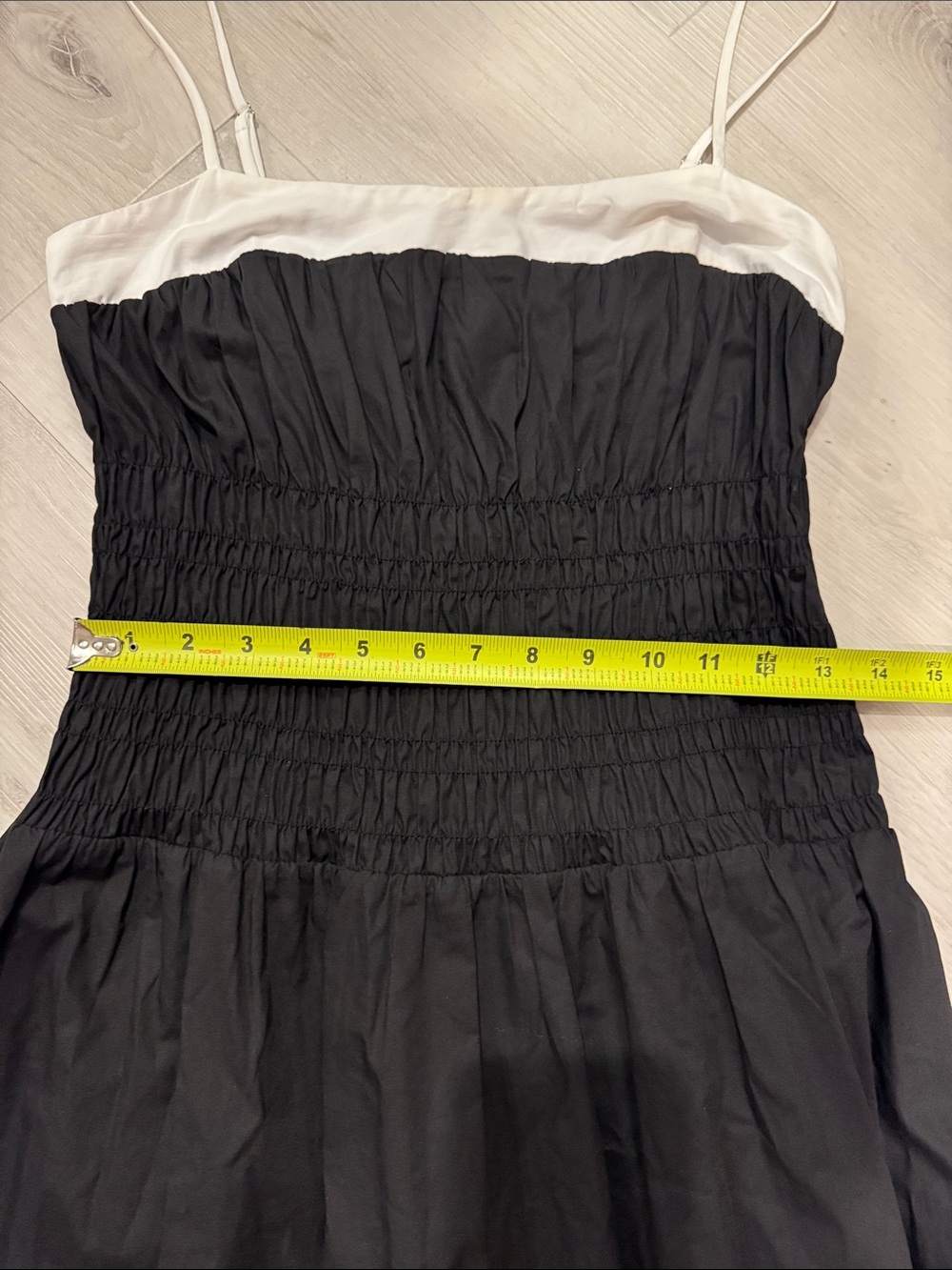 Moon River NWT Black smocked Midi Dress with White Trim & adjustable straps. - Picture 10 of 12